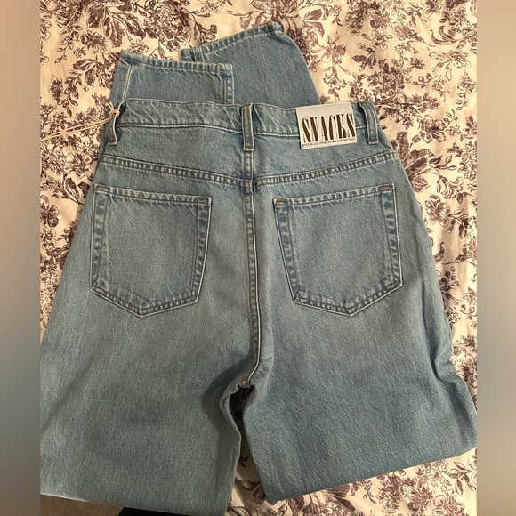 MOTHER Denim - NWT MOTHER Light Blue Straight Leg Jeans
